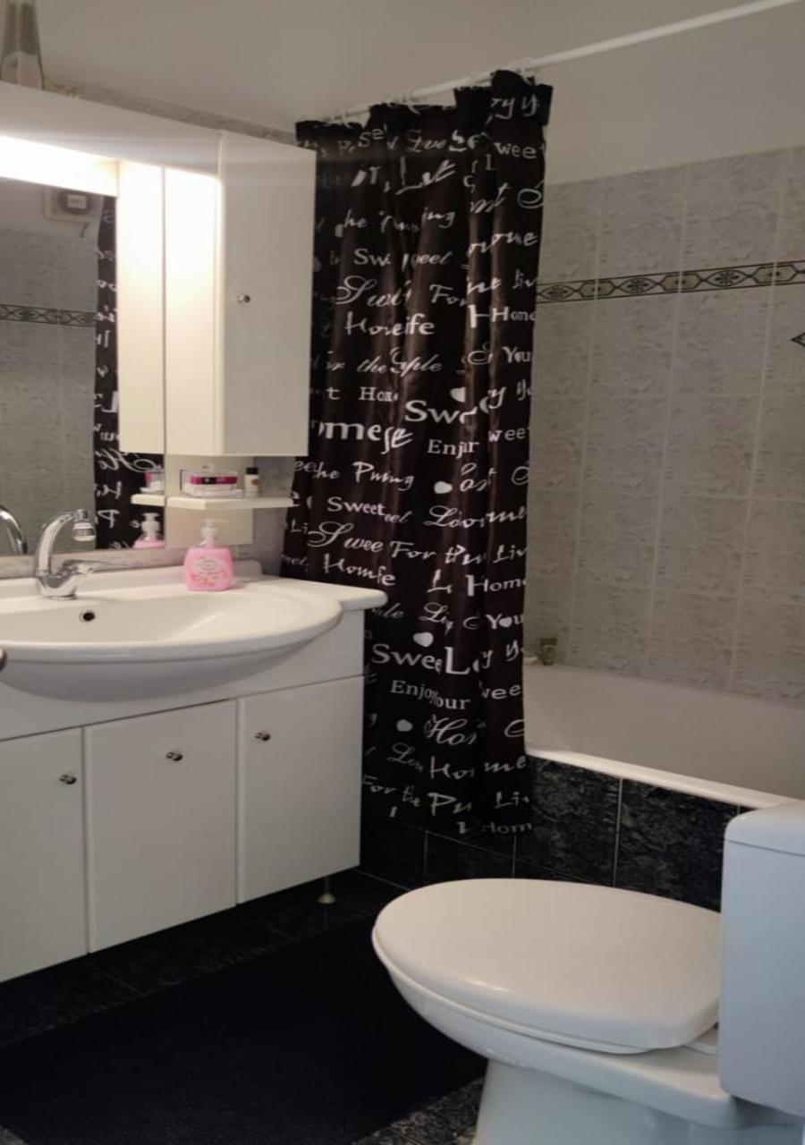 Apartment In A Quiet Location. Αθήνα Εξωτερικό φωτογραφία